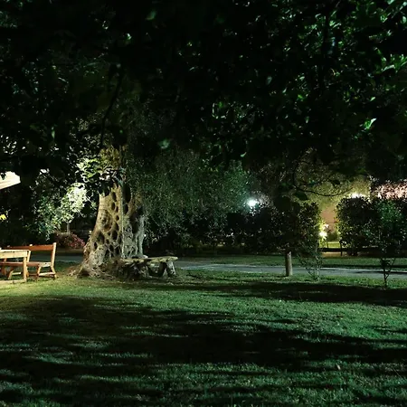 Maison d'hôtes Ktima Theofilos - Frideriki Petrití
