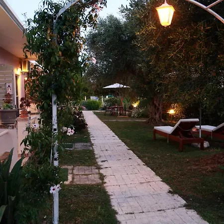 Maison d'hôtes Ktima Theofilos - Frideriki Petrití