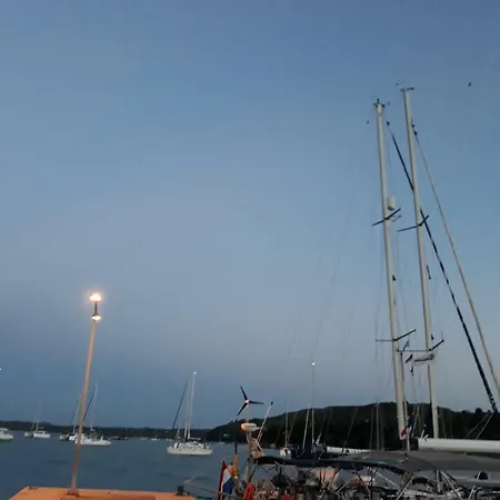 Ktima Theofilos - Frideriki * Petrití